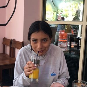 Meet your Posher, Dennis